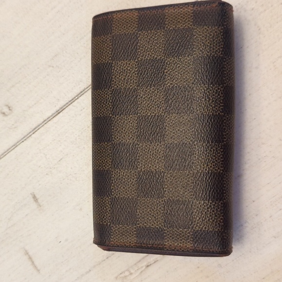 Louis Vuitton Brown Damier wallet GUC - Picture 4 of 16
